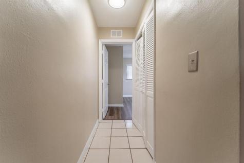 6660 Allen Street Hollywood FL 33024