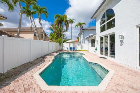 18434 NW 13th Street Pembroke Pines FL 33029
