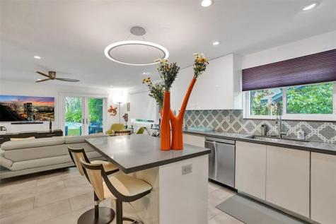 1050 NE 33rd Street Oakland Park FL 33334