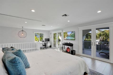 1050 NE 33rd Street Oakland Park FL 33334