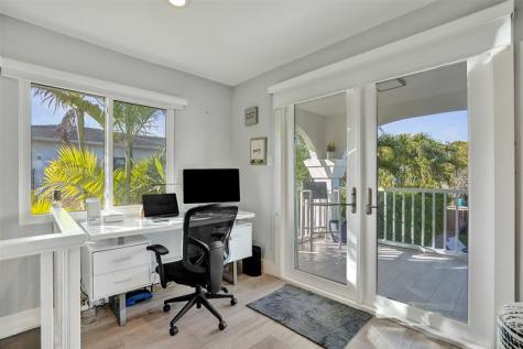 1050 NE 33rd Street Oakland Park FL 33334