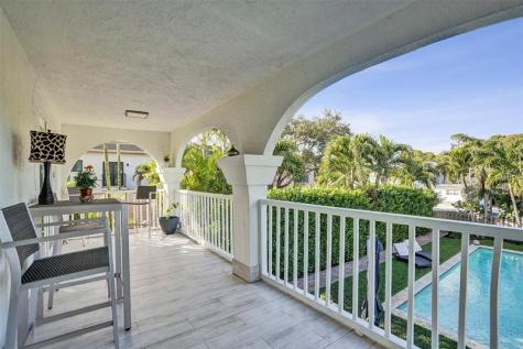 1050 NE 33rd Street Oakland Park FL 33334