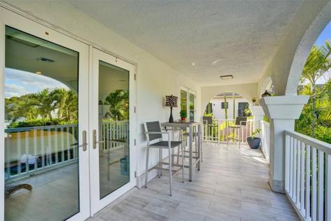 1050 NE 33rd Street Oakland Park FL 33334