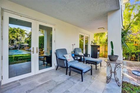 1050 NE 33rd Street Oakland Park FL 33334
