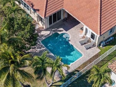 16364 NW 14th Street Pembroke Pines FL 33028