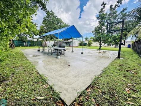 2411 Plunkett Street Hollywood FL 33020