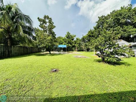 2411 Plunkett Street Hollywood FL 33020