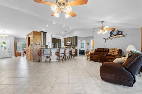 1069 9TH Street Okeechobee FL 34974
