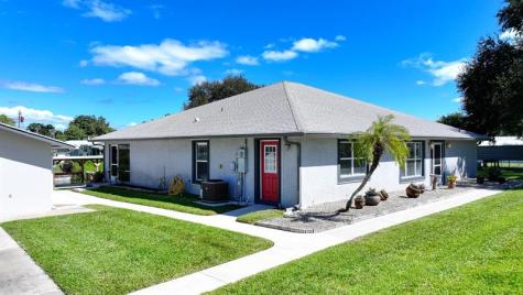 1069 9TH Street Okeechobee FL 34974