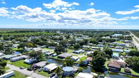 1069 9TH Street Okeechobee FL 34974
