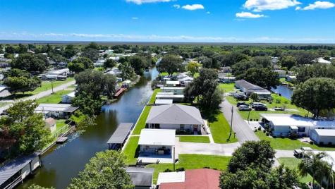 1069 9TH Street Okeechobee FL 34974