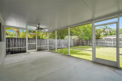 1107 Adams Street Hollywood FL 33019