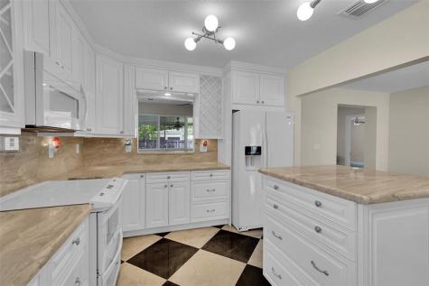 1107 Adams Street Hollywood FL 33019