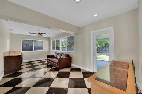 1107 Adams Street Hollywood FL 33019