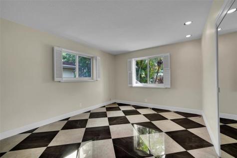 1107 Adams Street Hollywood FL 33019