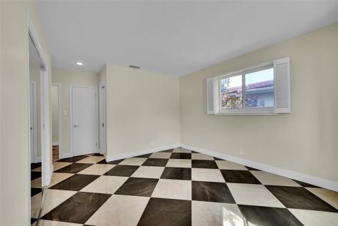 1107 Adams Street Hollywood FL 33019