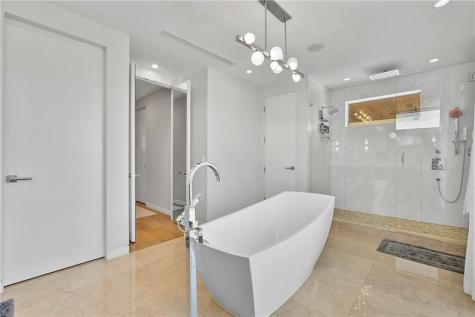 2841 NE 24th Street Fort Lauderdale FL 33305