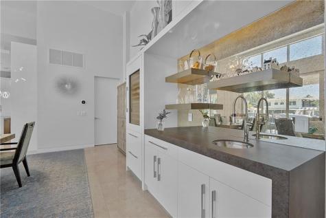 2841 NE 24th Street Fort Lauderdale FL 33305