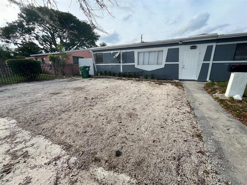 1011 NW 195th Street Miami Gardens FL 33169
