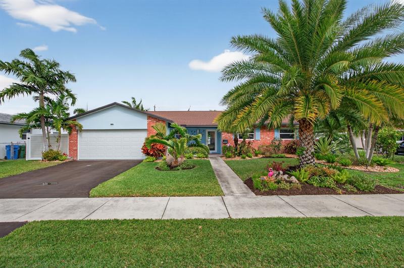 1921 NW 43rd Street Oakland Park FL 33309