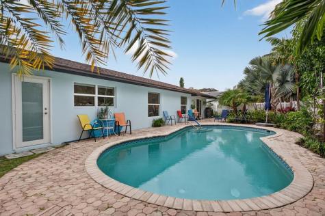 1921 NW 43rd Street Oakland Park FL 33309