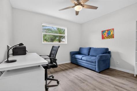 1921 NW 43rd Street Oakland Park FL 33309