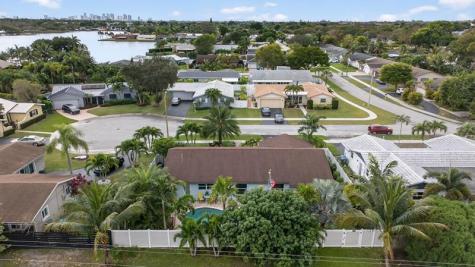 1921 NW 43rd Street Oakland Park FL 33309