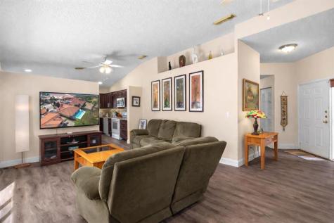 4755 NW 7th Manor Coconut Creek FL 33063