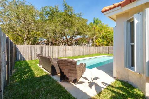4755 NW 7th Manor Coconut Creek FL 33063