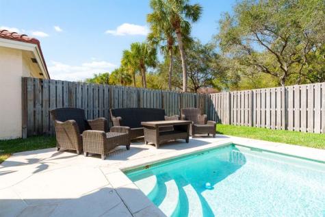 4755 NW 7th Manor Coconut Creek FL 33063