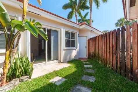 4755 NW 7th Manor Coconut Creek FL 33063