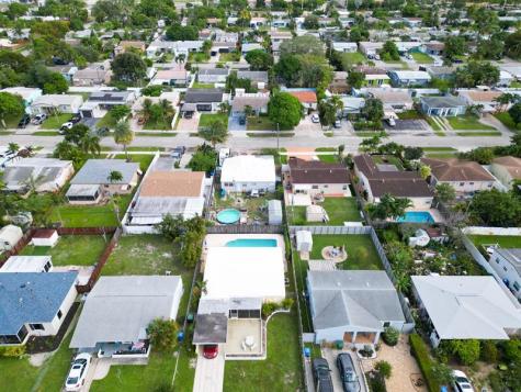 5264 NE 3rd Terrace Fort Lauderdale FL 33334