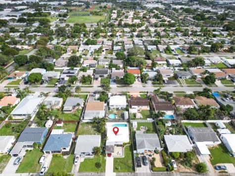 5264 NE 3rd Terrace Fort Lauderdale FL 33334
