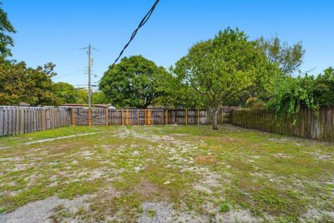 1525 NW 126th Street North Miami FL 33167