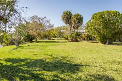 1075 Duck Lane Okeechobee FL 34974