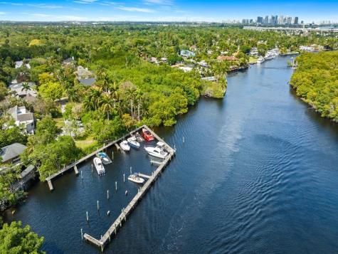 2415 Riverlane Terrace Fort Lauderdale FL 33312