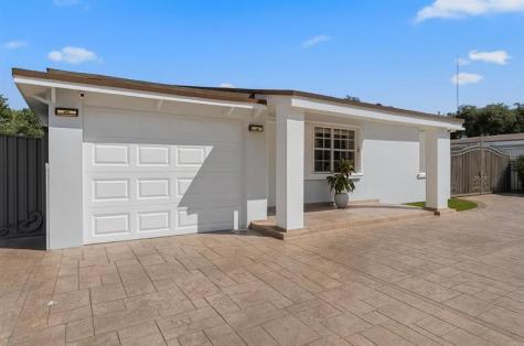 31 Miami Gardens Road West Park FL 33023