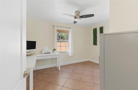 31 Miami Gardens Road West Park FL 33023
