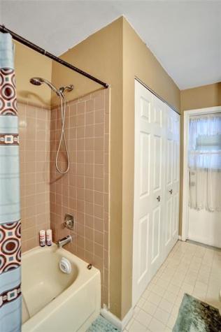 2672 NW 95th Terrace Coral Springs FL 33065