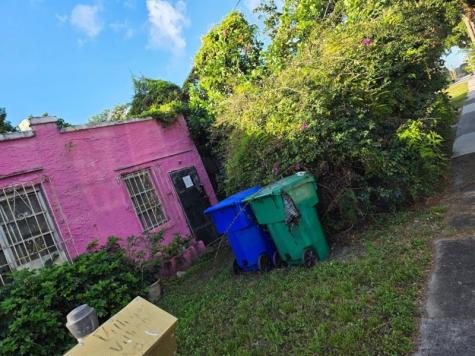 660 NW 43rd Street Miami FL 33127