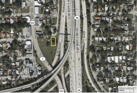 660 NW 43rd Street Miami FL 33127