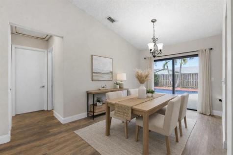 11841 NW 39th Place Sunrise FL 33323