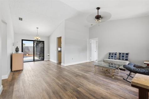 11841 NW 39th Place Sunrise FL 33323