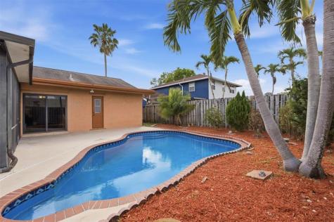11841 NW 39th Place Sunrise FL 33323