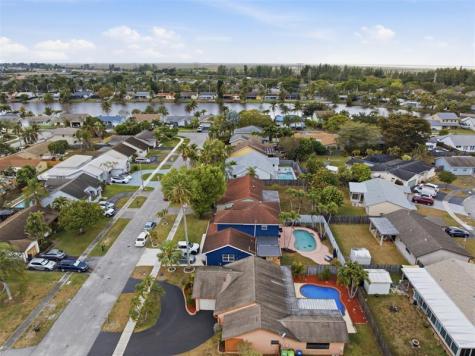 11841 NW 39th Place Sunrise FL 33323