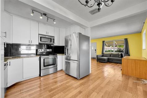 2704 NW 48th Street Fort Lauderdale FL 33309