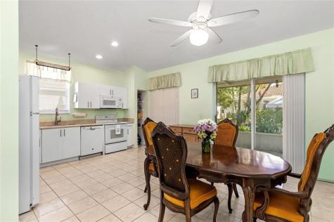 857 NW 133rd Avenue Pembroke Pines FL 33028
