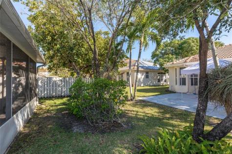 857 NW 133rd Avenue Pembroke Pines FL 33028