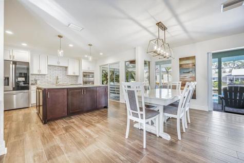 5805 SW 1st Place Cape Coral FL 33914