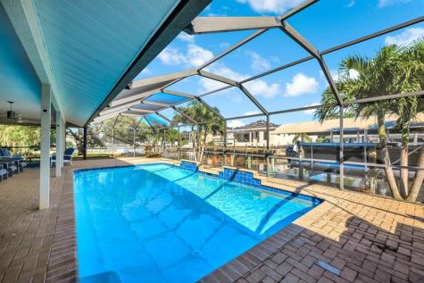 5805 SW 1st Place Cape Coral FL 33914